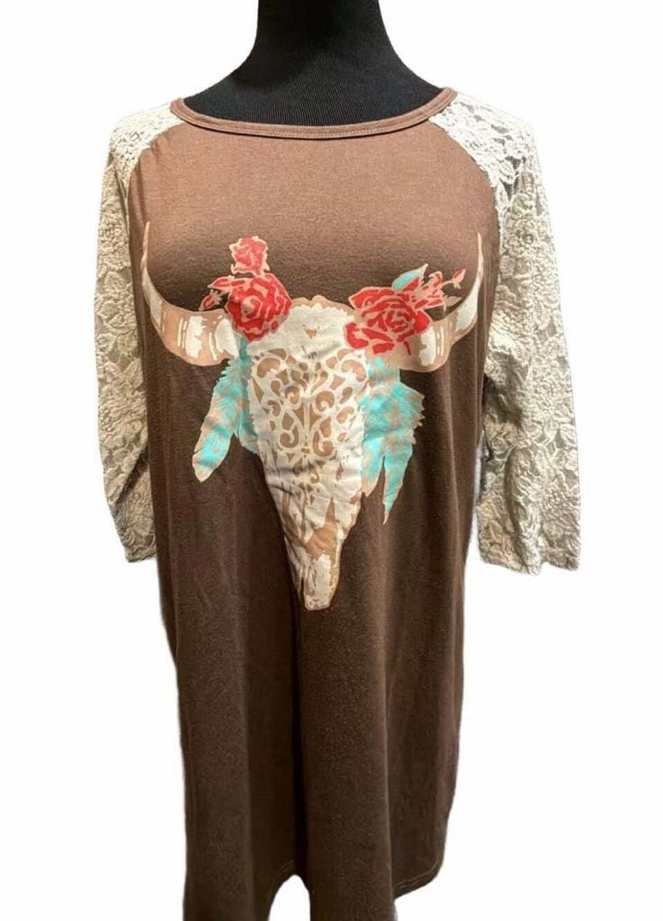 859 Southern Stitch Western Cow Skull Graphic Top Size 25 Brown